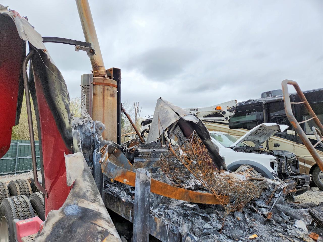 2007 Freightliner Conventional ST120