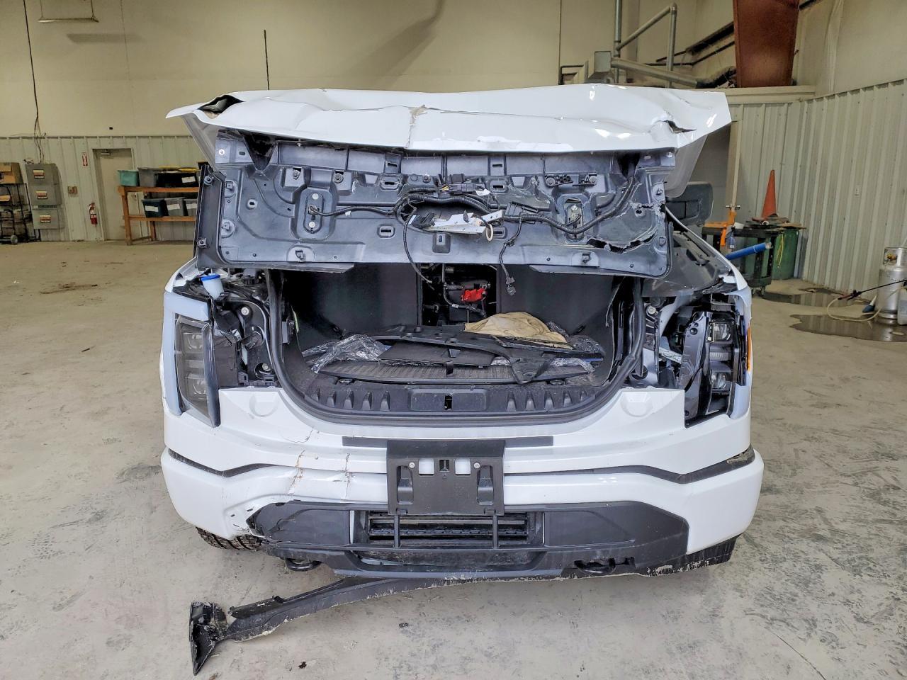 2025 Ford F150 Lightning XLT