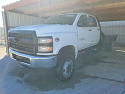 Salvage cars for sale from Copart Andrews, TX: 2022 Chevrolet 2022 GM GM515 Flatbed Truck