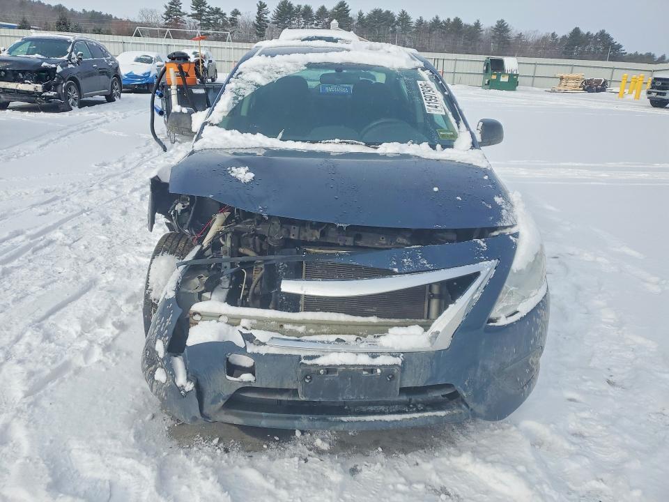 2015 Nissan Versa 1.6 s