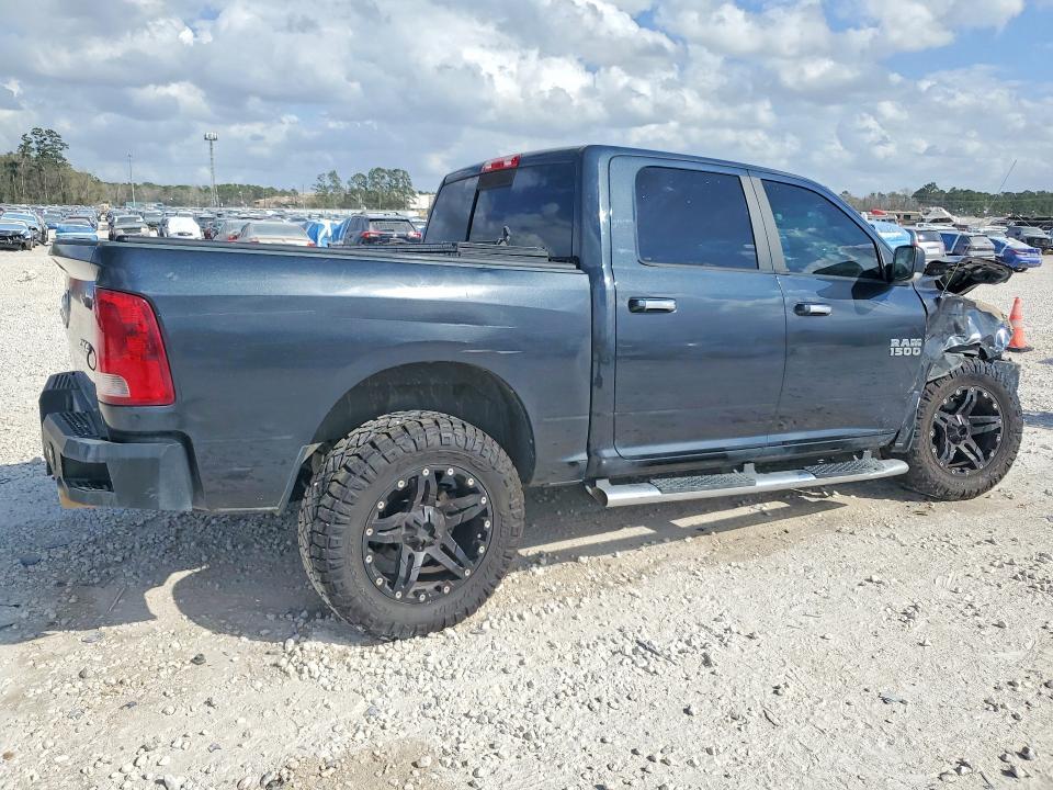 2017 Dodge RAM 1500 SLT