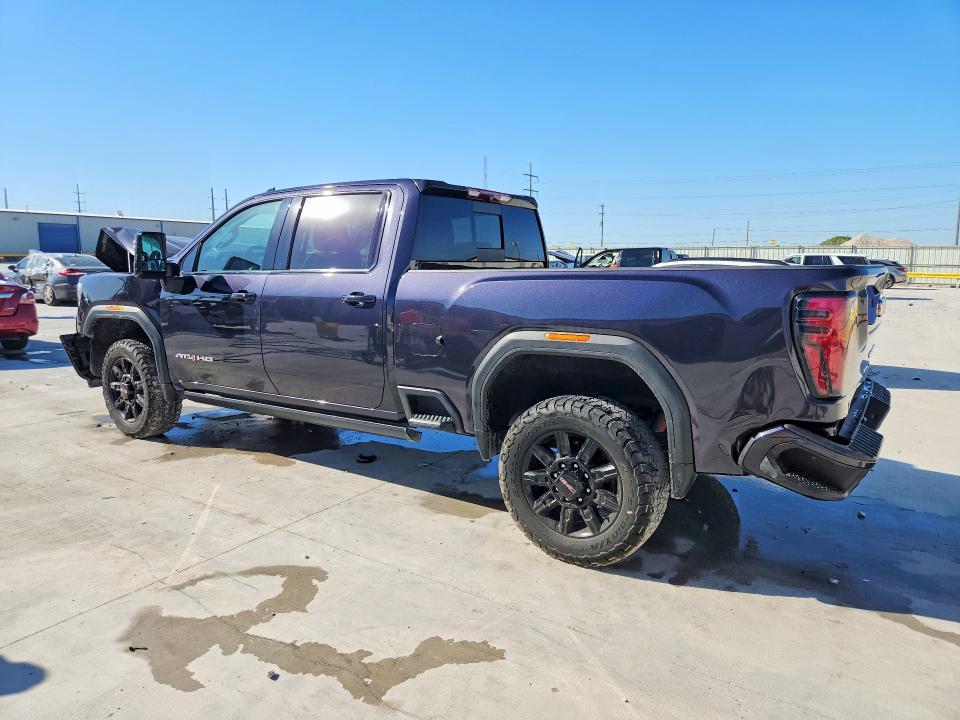 2024 GMC Sierra K2500 AT4