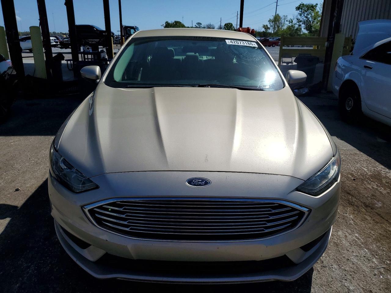 2017 Ford Fusion se