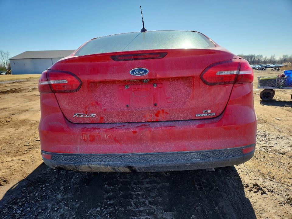 2016 Ford Focus se