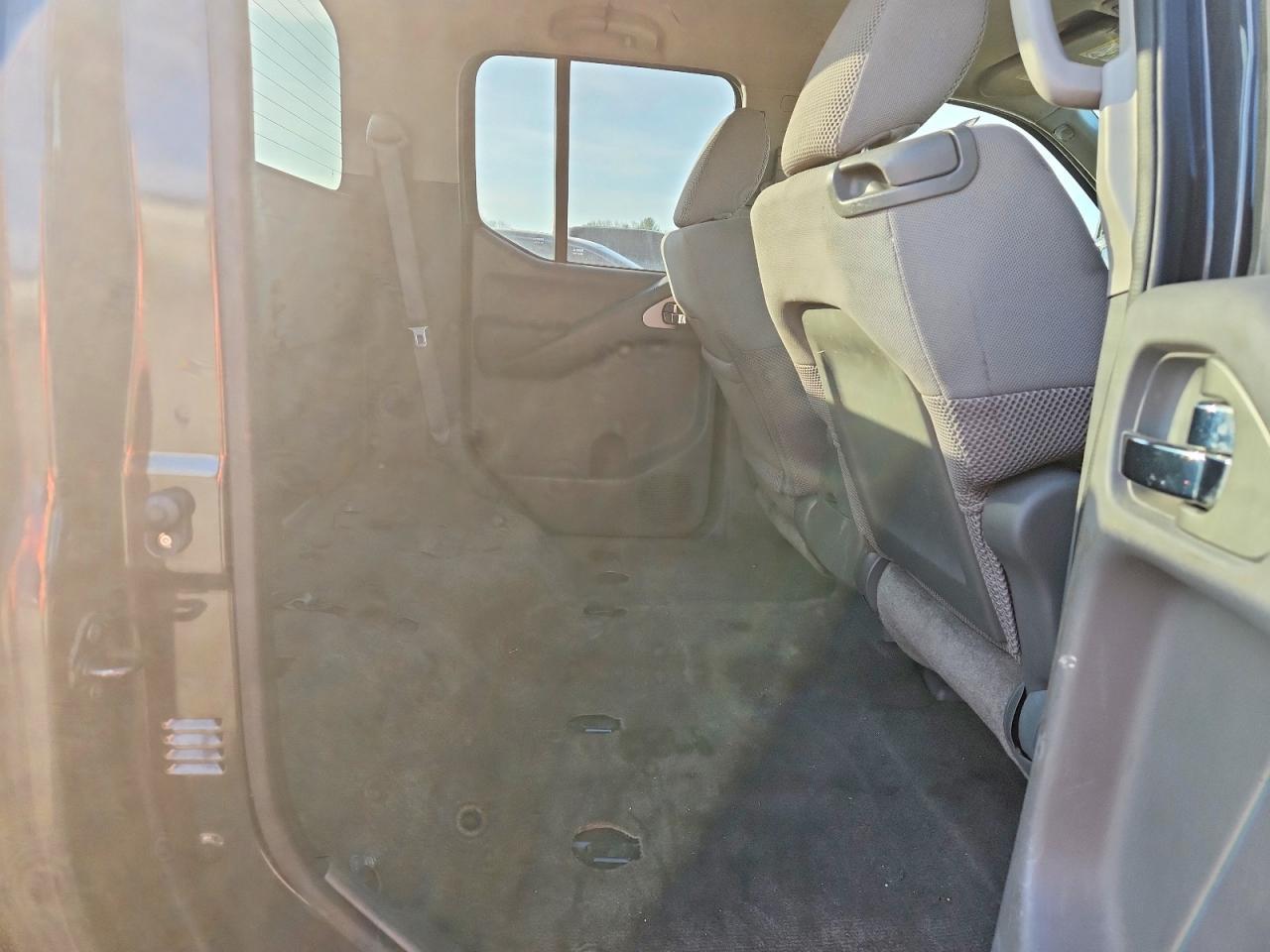 2010 Nissan Frontier SE V6