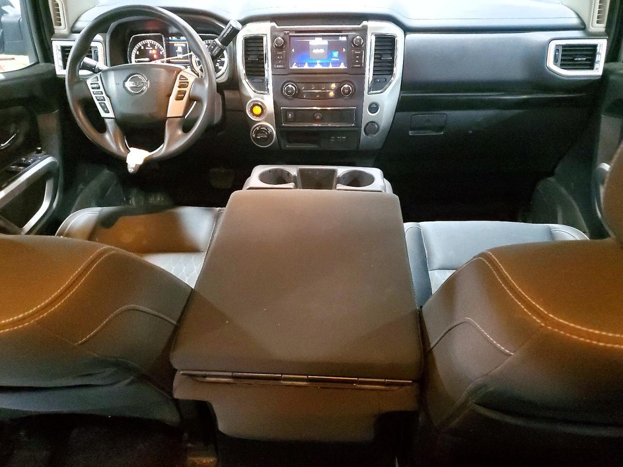 2019 Nissan Titan SV