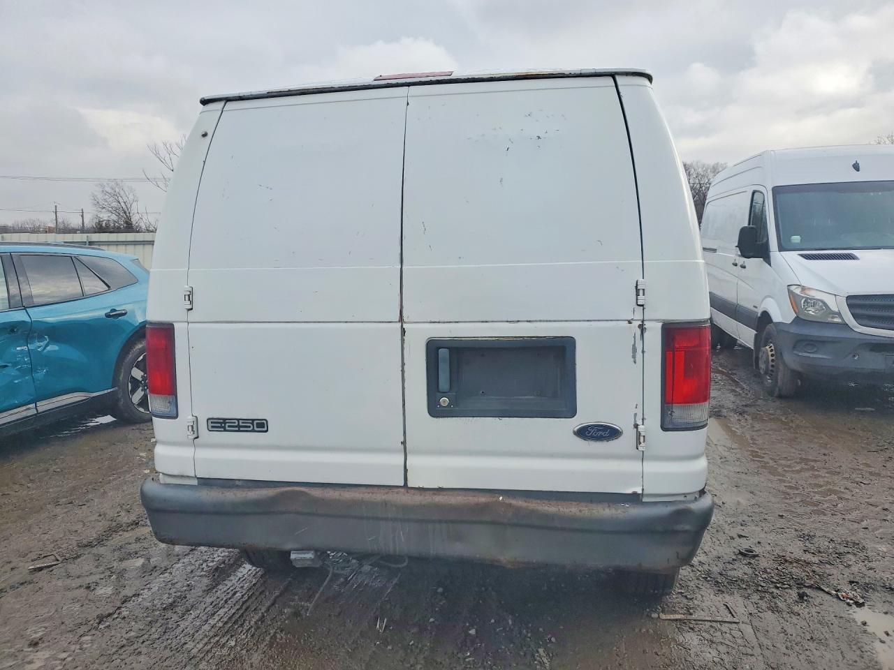 2005 Ford Econoline E250 van