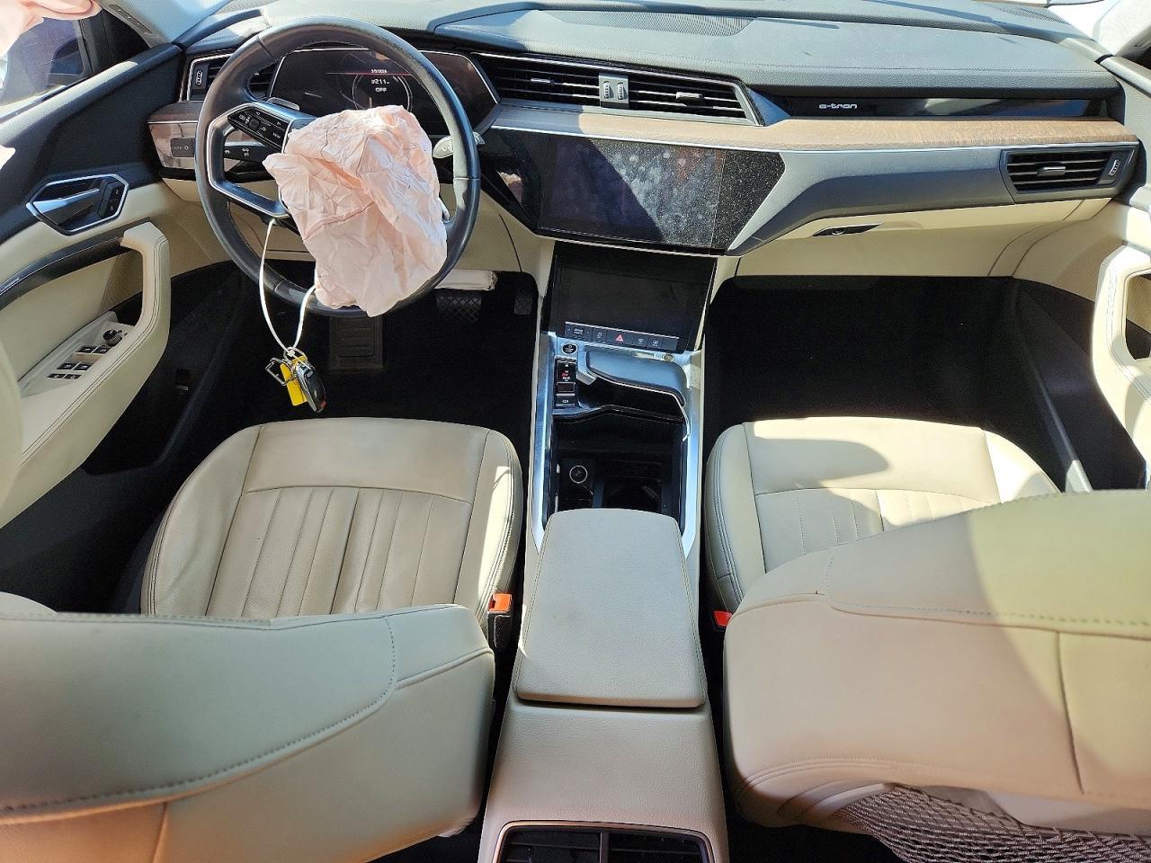 2021 Audi E-tron Premium