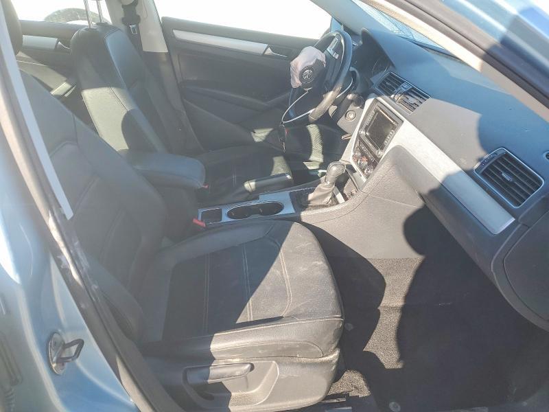 2013 Volkswagen Passat se