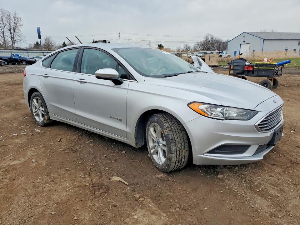 2018 Ford Fusion se Hybrid