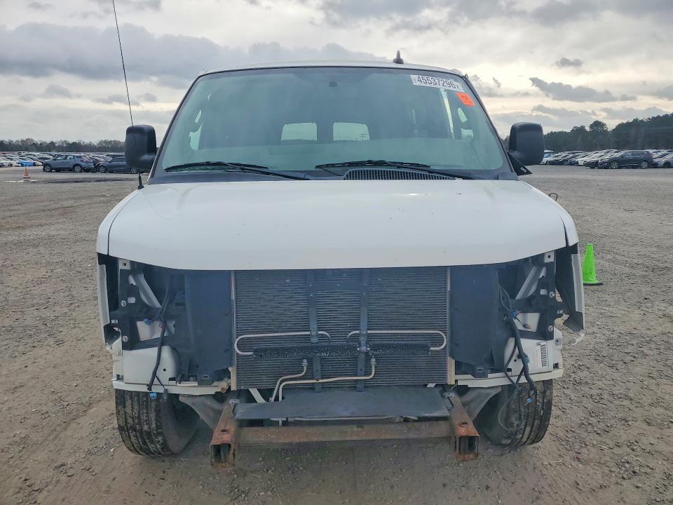 2018 Chevrolet Express G3500 LT