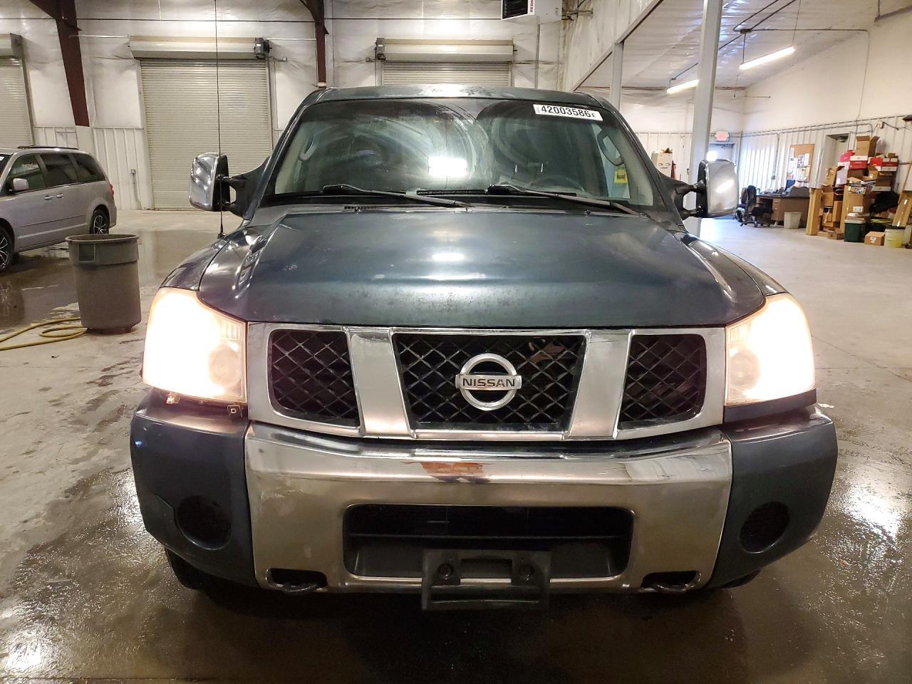 2005 Nissan Titan XE