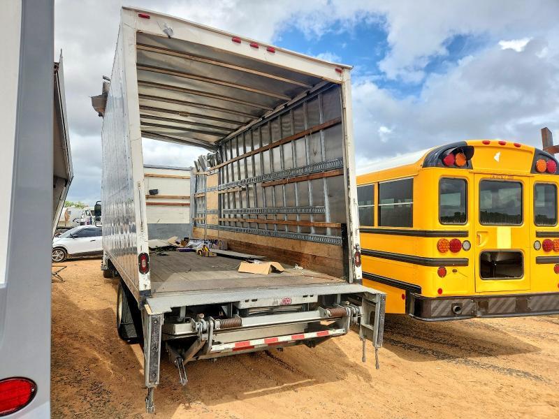 2018 International 4300 box Truck