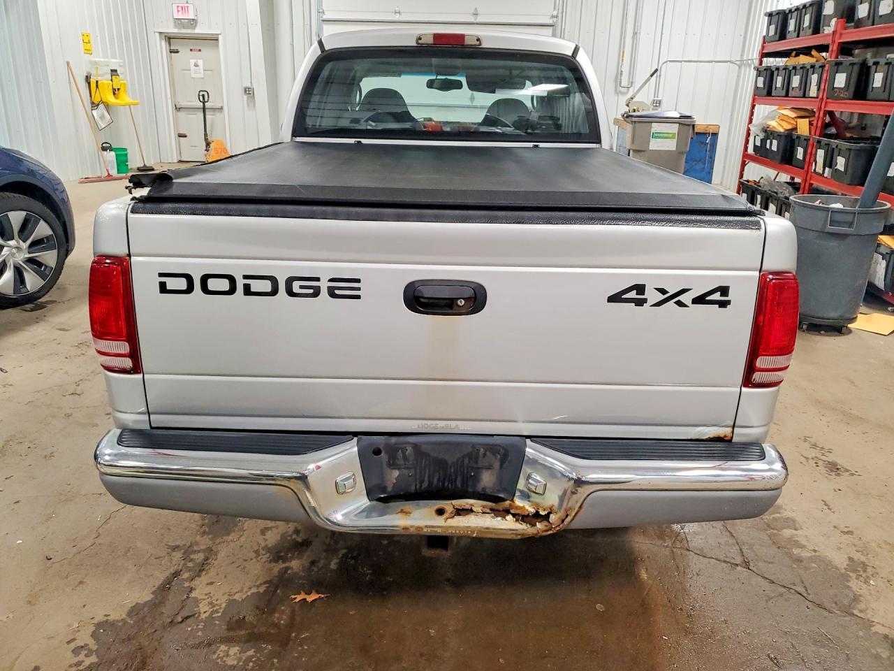 2001 Dodge Dakota Quattro