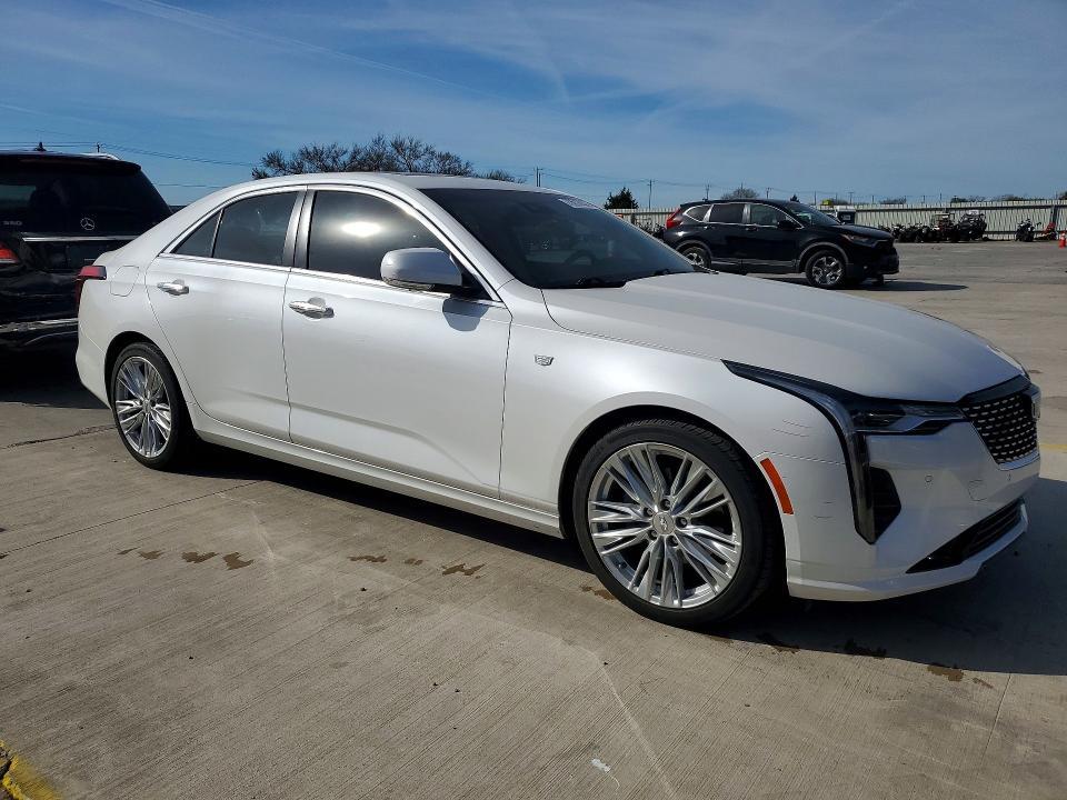 2023 Cadillac CT4 Premium Luxury