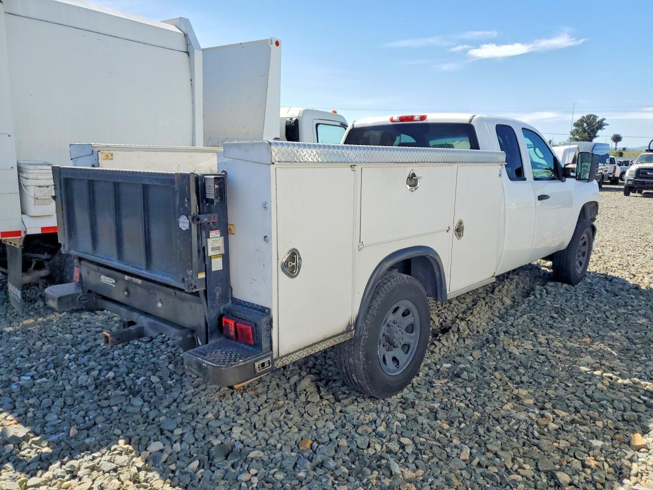 2013 GMC Sierra Utility / Service Truck