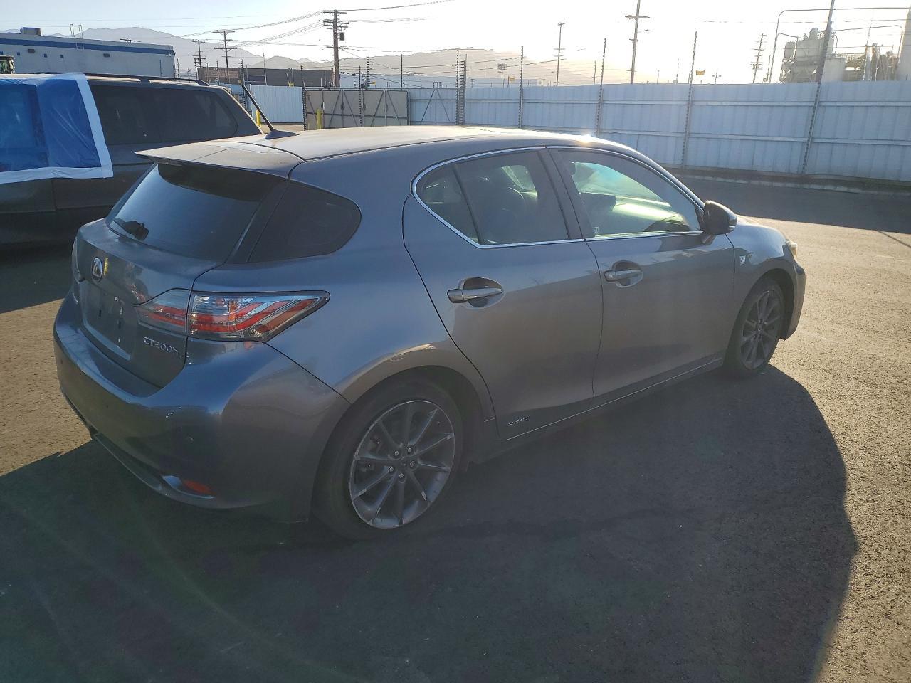 2013 Lexus Ct 200h Base