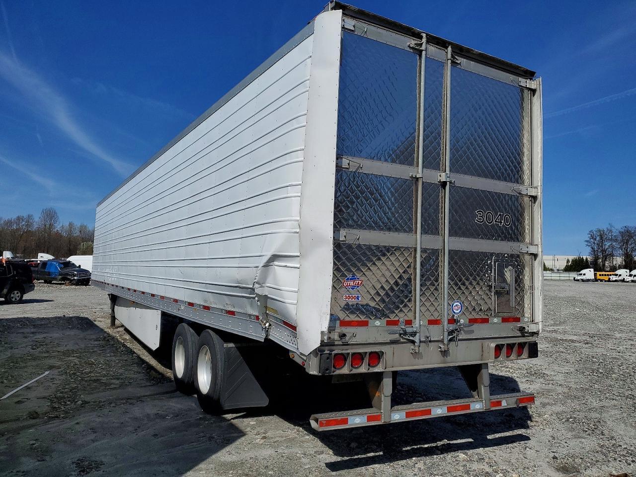 2022 Utility VS2RA Refrigerated Van Trailer