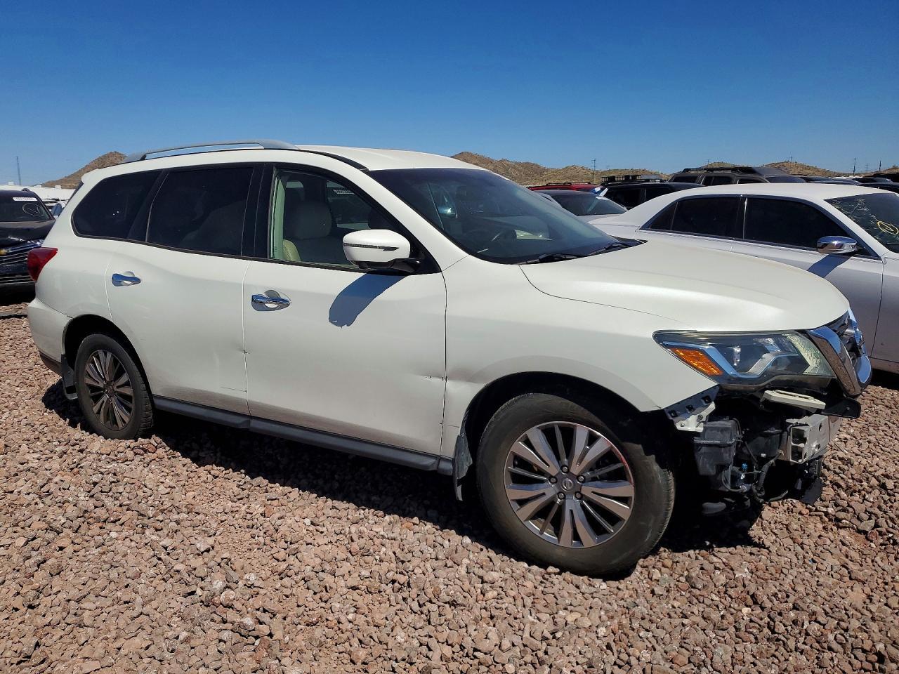 2018 Nissan Pathfinder sl