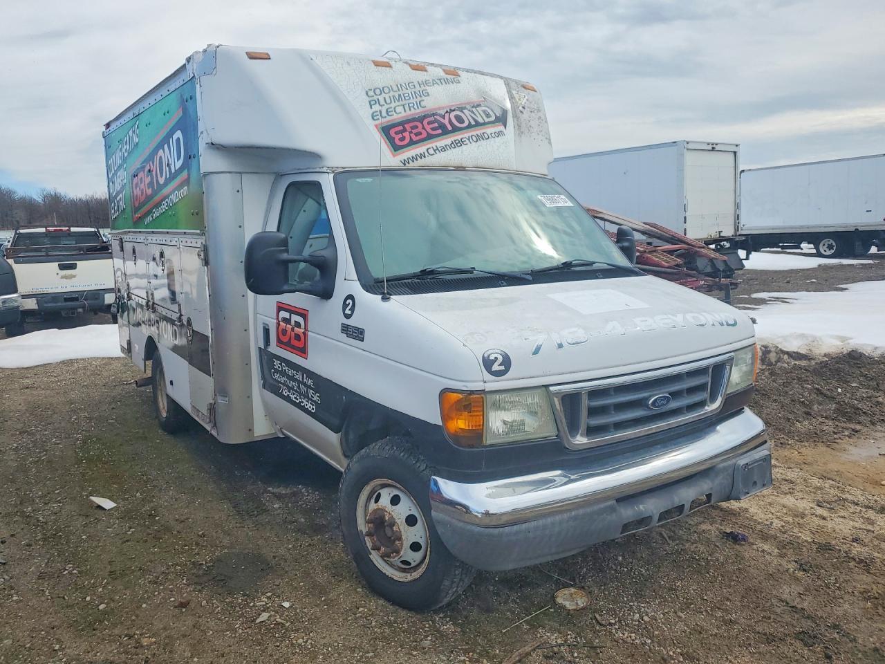 2005 Ford E350 Utility / Service Truck