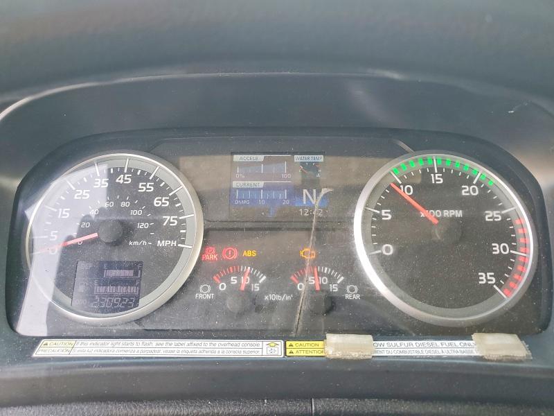 2012 Hino 338 BOX Truck