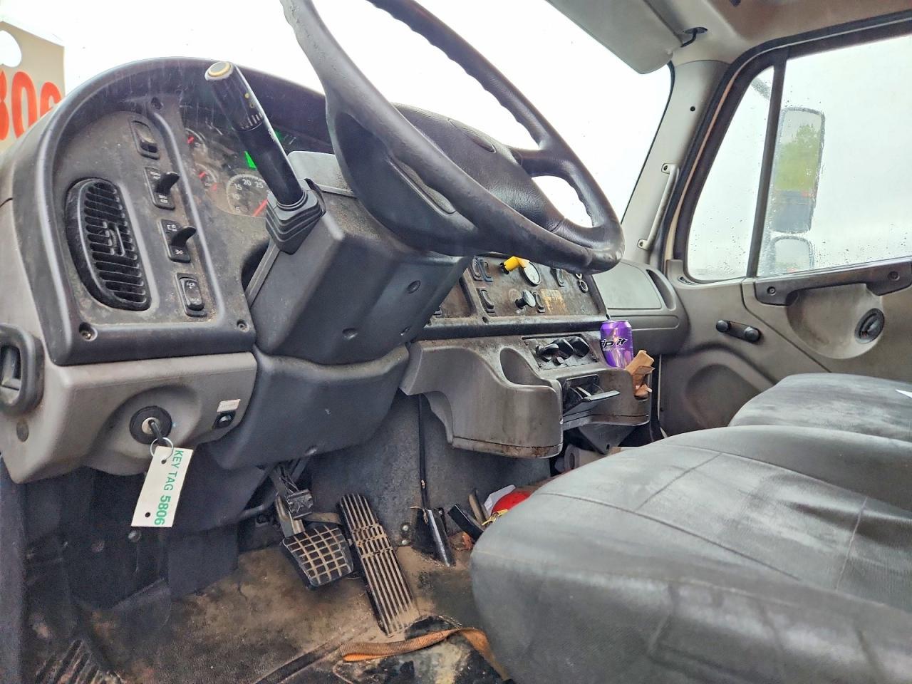 2020 Freightliner Business Class M2 BOX Truck