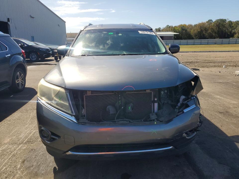 2015 Nissan Pathfinder s