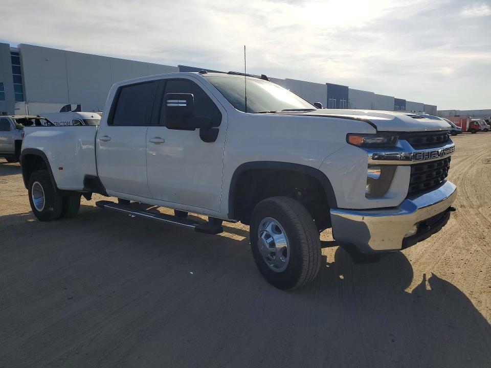 2022 Chevrolet Silverado C3500 LT