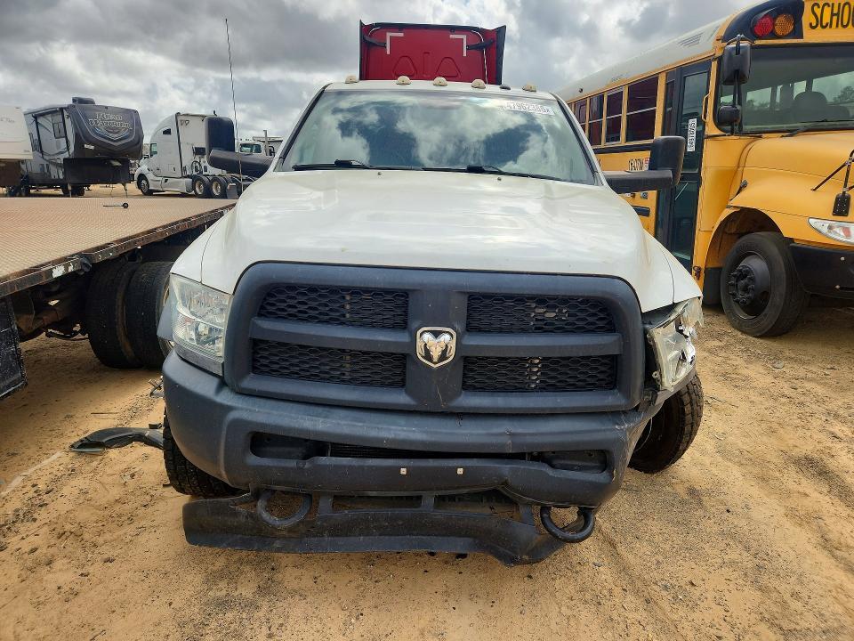 2016 Dodge RAM 5500-Delivery Truck