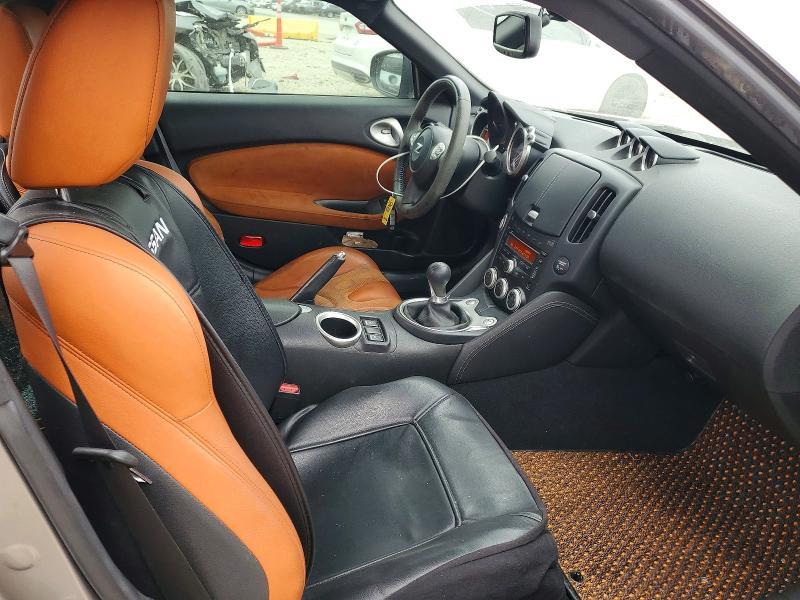 2009 Nissan 370z Base