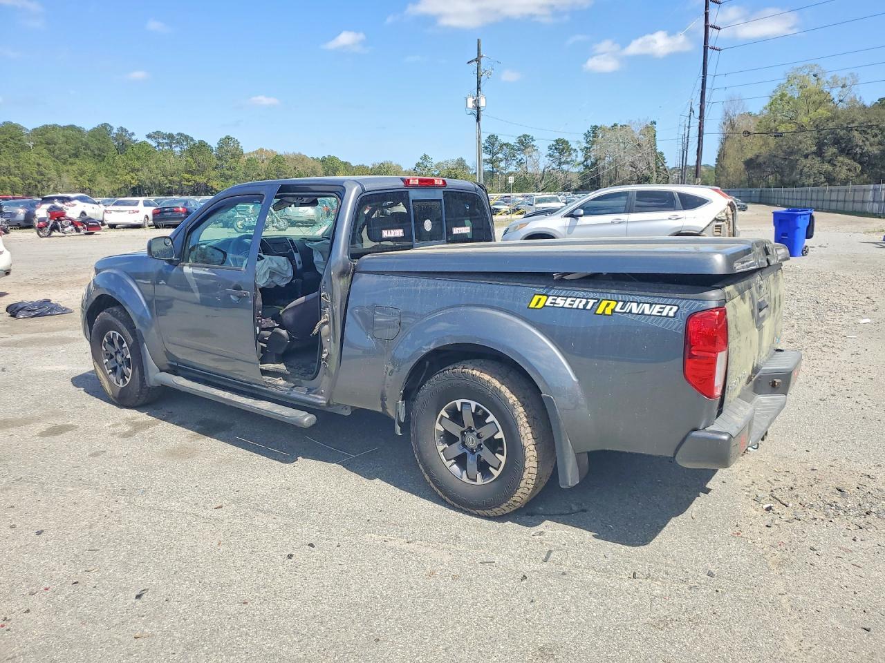 2018 Nissan Frontier Desert Runner