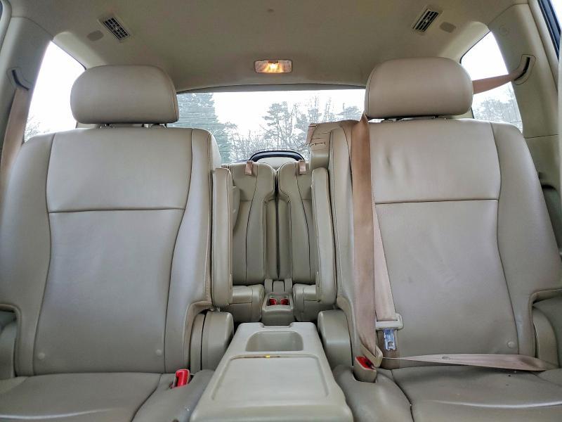 2012 Toyota Highlander se