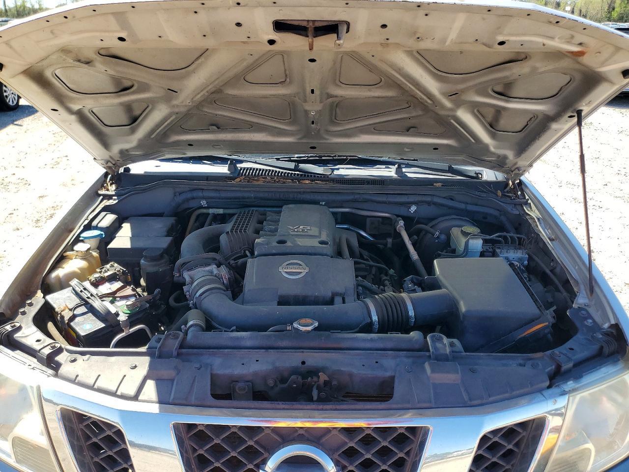 2014 Nissan Frontier Desert Runner