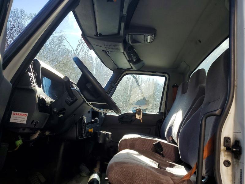 2020 International MV607 BOX Truck