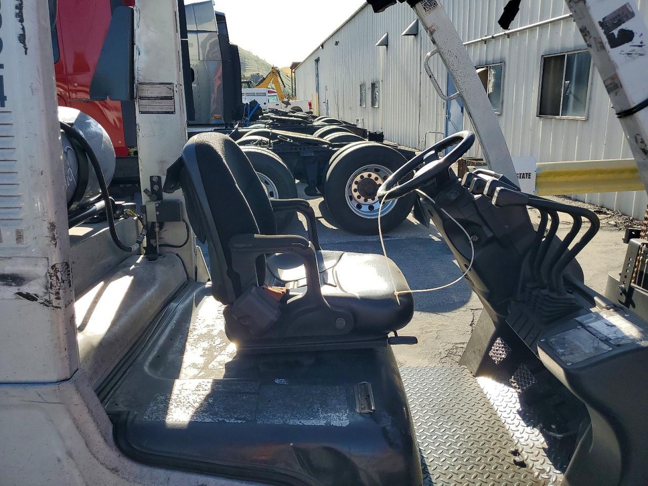 2015 Unicariers 2015 Nissan MCP1F2A20LV Forklift