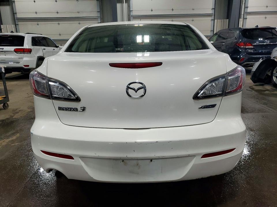 2013 Mazda 3 I