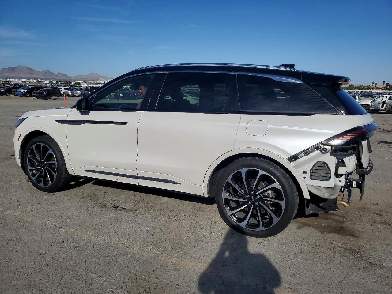 2024 Lincoln Nautilus Black Label