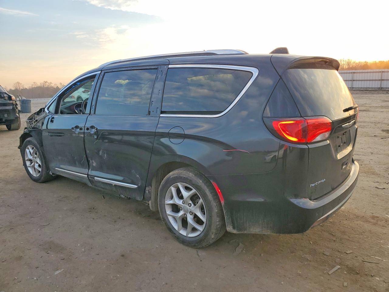 2020 Chrysler Pacifica Limited