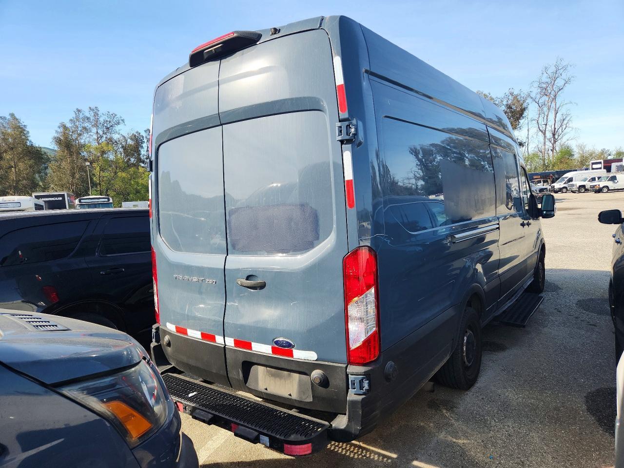 2020 Ford Transit 250 Delivery van