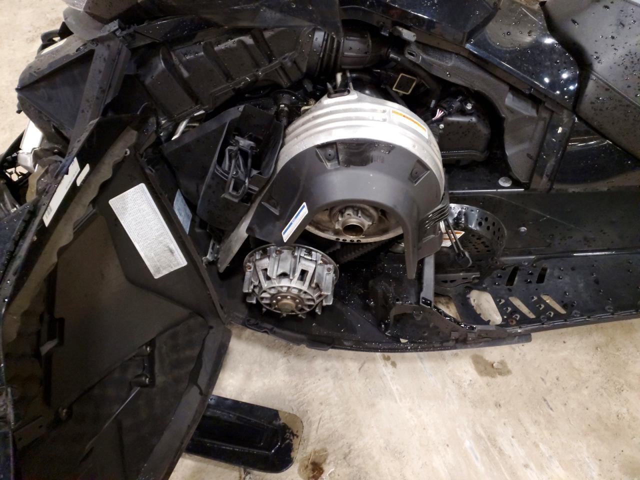 2015 Skidoo 2015 SKI-Grand Touring LE 4-T