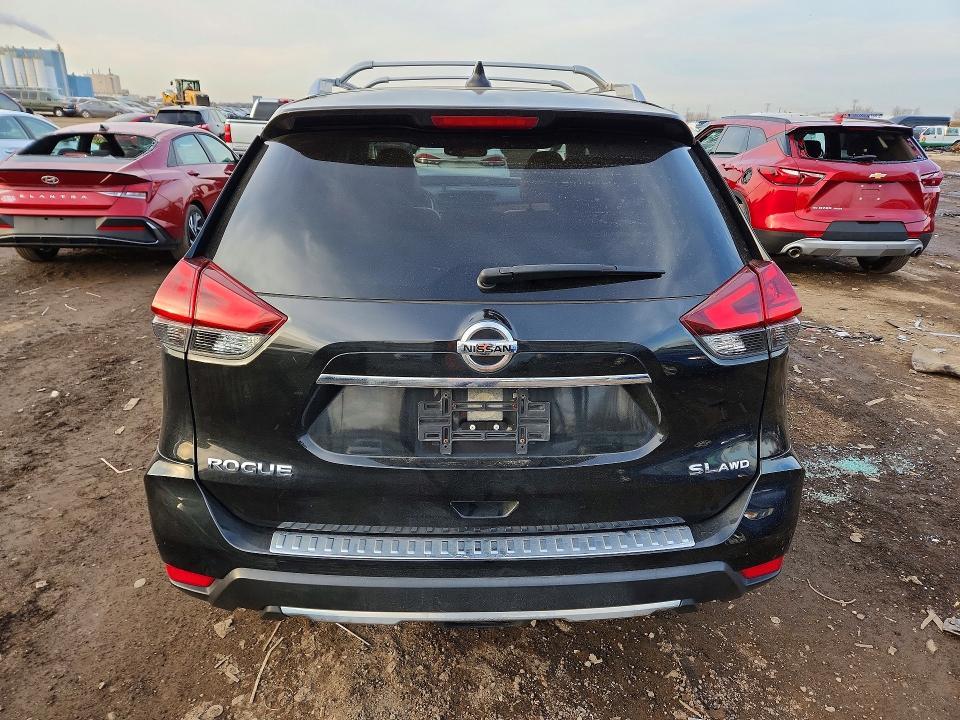 2018 Nissan Rogue s