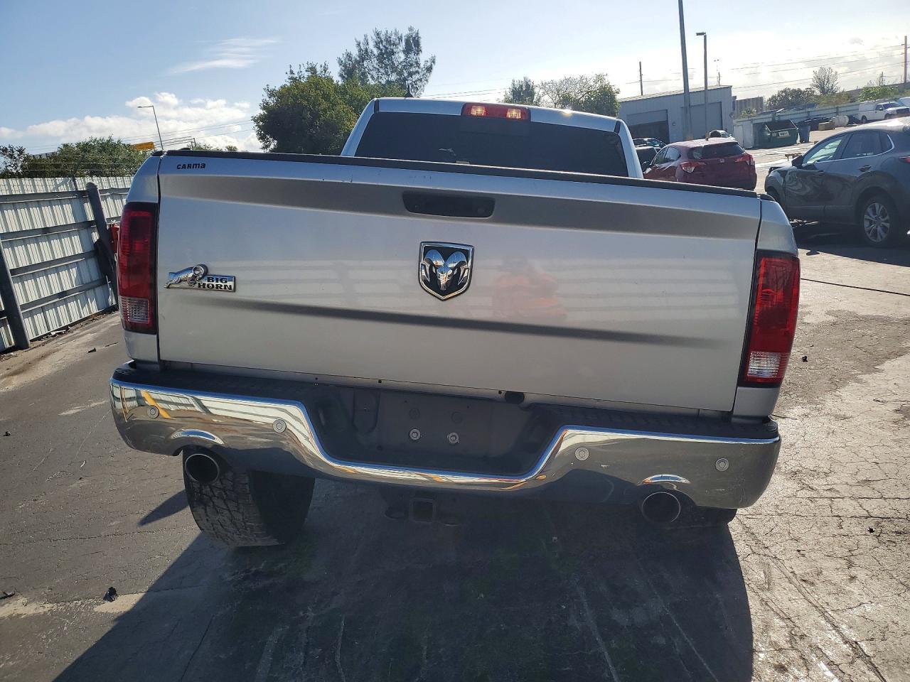 2018 Dodge RAM 1500 SLT