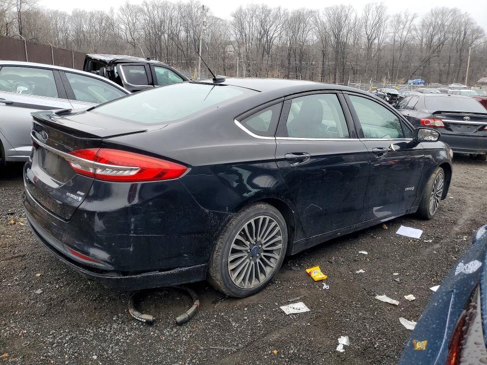 2018 Ford Fusion se Hybrid