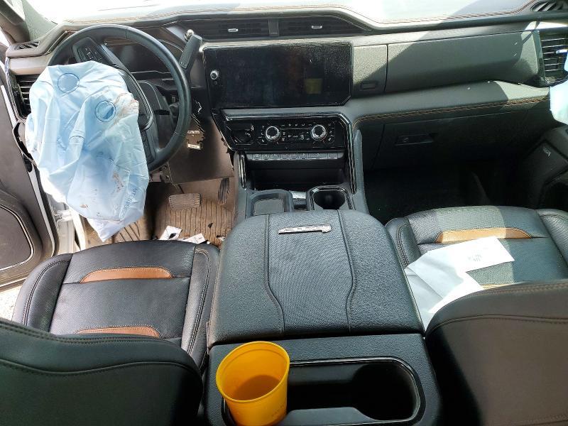 2024 GMC Sierra K2500 AT4