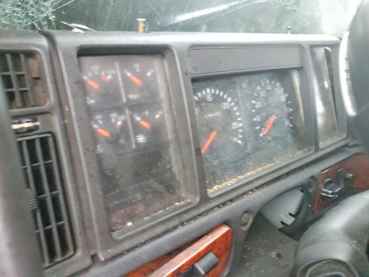 2000 Volv VN