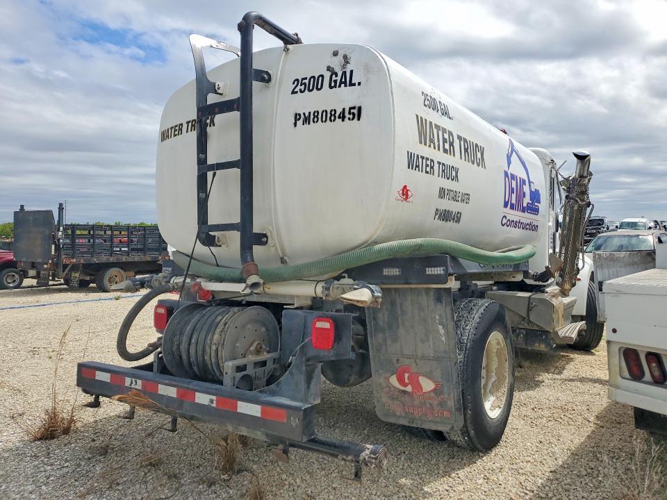 2023 Peterbilt 337