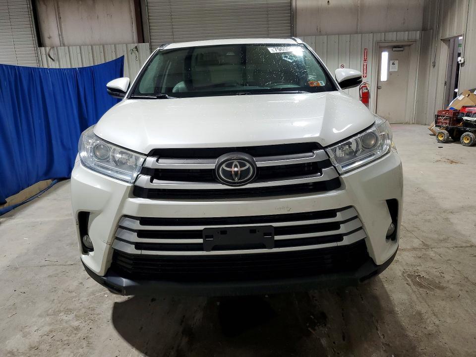 2019 Toyota Highlander xle