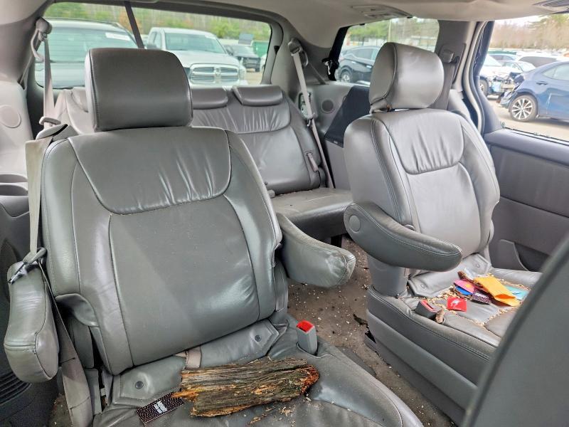 2007 Toyota Sienna xle Limited 7-passenger