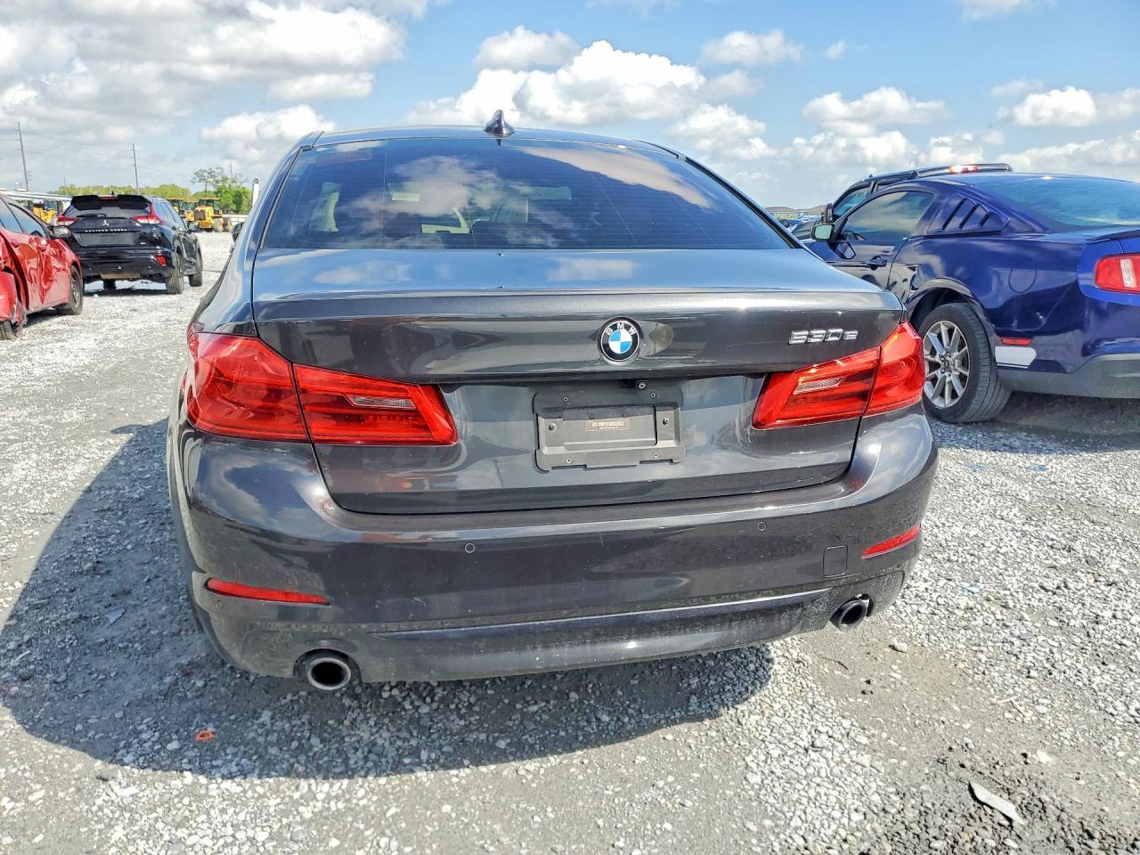 2018 BMW 530e