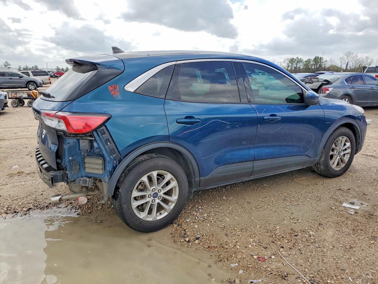 2020 Ford Escape se